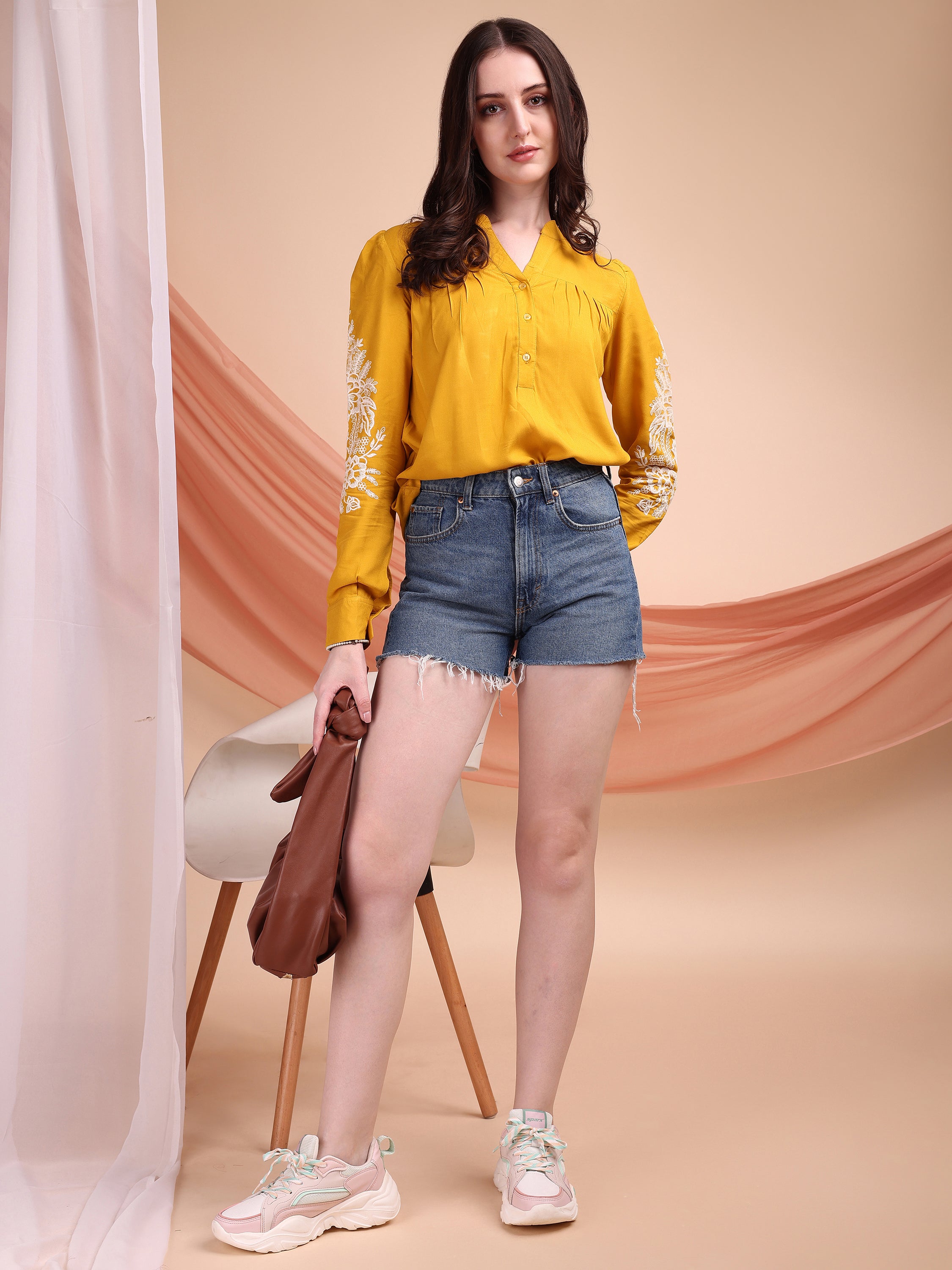 #color_yellow