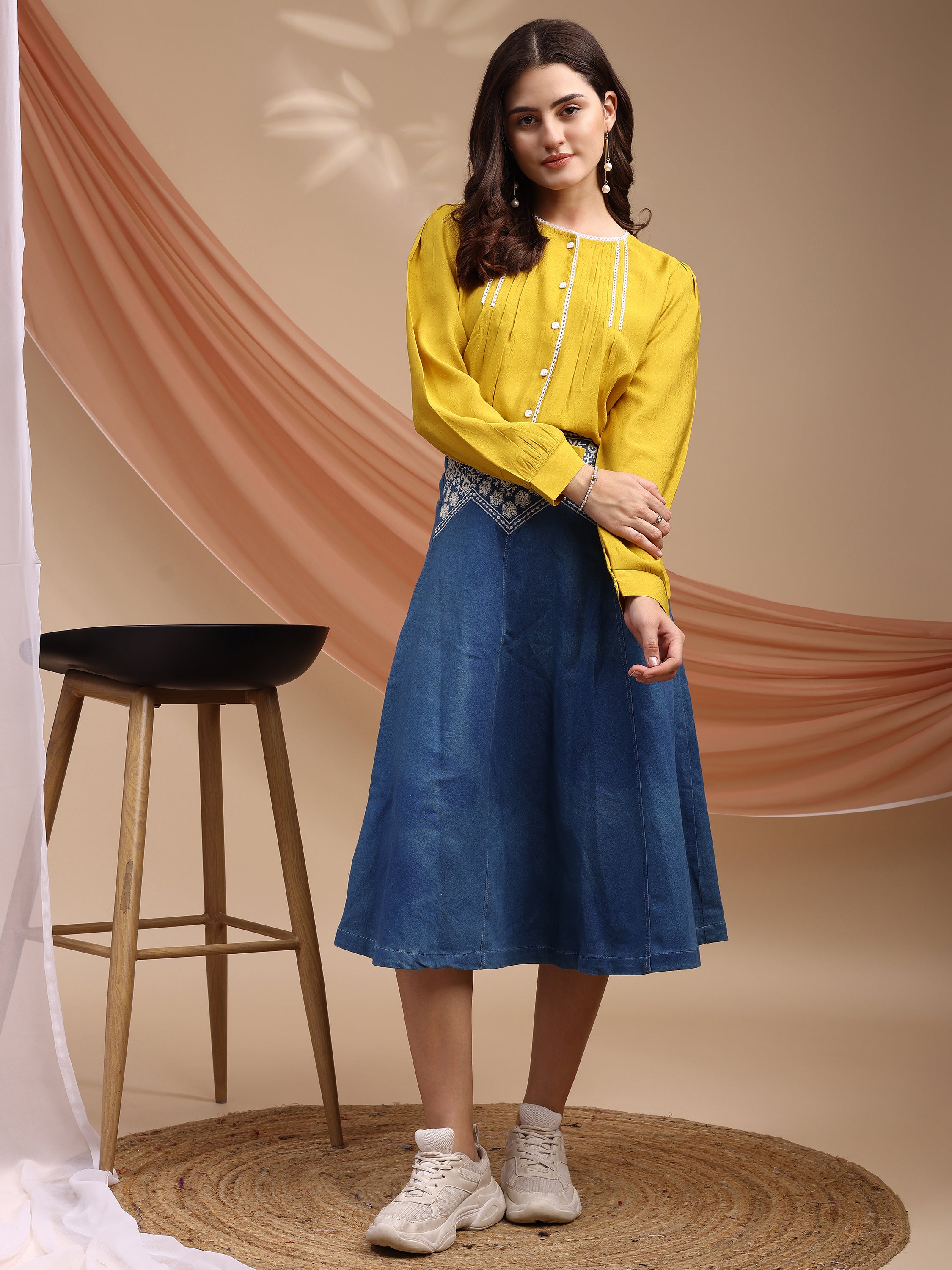 #color_yellow